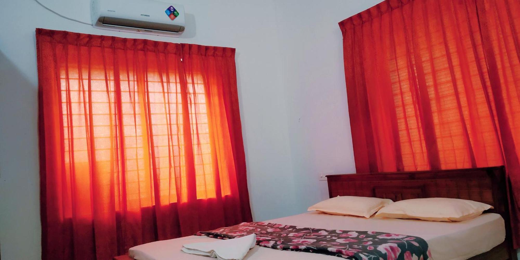 Pearl Apartment *